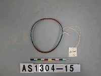 藏品(籐編綴珠腿飾)的圖片